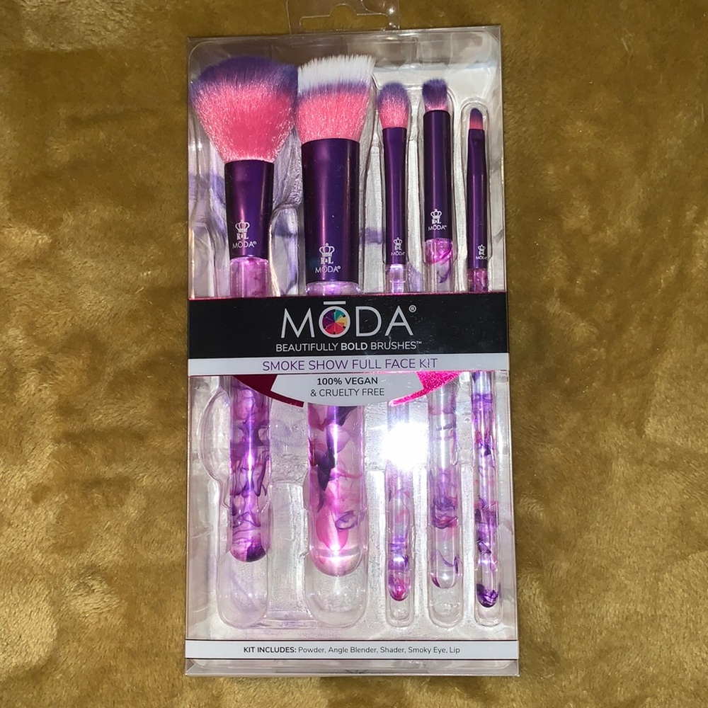 Moda Purple Smoke Show - Full Face Brush Kit